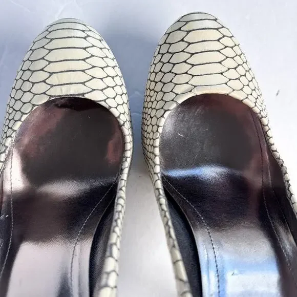 Calvin Klein Karsyn Python Embossed Leather Platform Pumps 7M - Picture 7 of 13